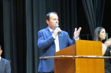 Foto - SOLENIDADE DE POSSE DO PREFEITO, VICE-PREFEITO E VEREADORES E INSTALAÇÃO DA 20ª LEGISLATURA DA CÂMARA MUNICIPAL