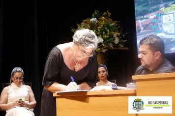 Foto - SOLENIDADE DE POSSE DO PREFEITO, VICE-PREFEITO E VEREADORES E INSTALAÇÃO DA 20ª LEGISLATURA DA CÂMARA MUNICIPAL