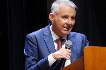 Foto - SOLENIDADE DE POSSE DO PREFEITO, VICE-PREFEITO E VEREADORES E INSTALAÇÃO DA 20ª LEGISLATURA DA CÂMARA MUNICIPAL