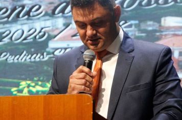 Foto - SOLENIDADE DE POSSE DO PREFEITO, VICE-PREFEITO E VEREADORES E INSTALAÇÃO DA 20ª LEGISLATURA DA CÂMARA MUNICIPAL