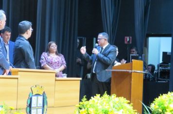 Foto - SOLENIDADE DE POSSE DO PREFEITO, VICE-PREFEITO E VEREADORES E INSTALAÇÃO DA 20ª LEGISLATURA DA CÂMARA MUNICIPAL