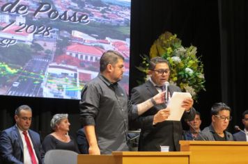 Foto - SOLENIDADE DE POSSE DO PREFEITO, VICE-PREFEITO E VEREADORES E INSTALAÇÃO DA 20ª LEGISLATURA DA CÂMARA MUNICIPAL