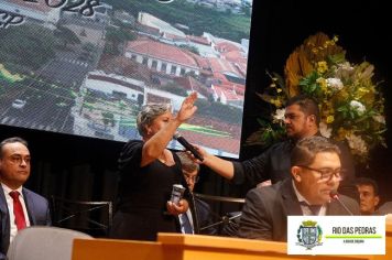 Foto - SOLENIDADE DE POSSE DO PREFEITO, VICE-PREFEITO E VEREADORES E INSTALAÇÃO DA 20ª LEGISLATURA DA CÂMARA MUNICIPAL