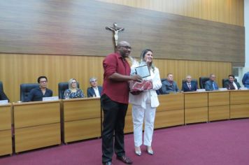 Foto - SESSÃO SOLENE DE ENTREGA DE TÍTULOS DE CIDADÃO 2024 