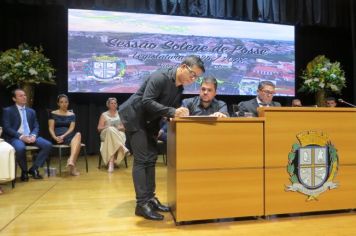 Foto - SOLENIDADE DE POSSE DO PREFEITO, VICE-PREFEITO E VEREADORES E INSTALAÇÃO DA 20ª LEGISLATURA DA CÂMARA MUNICIPAL