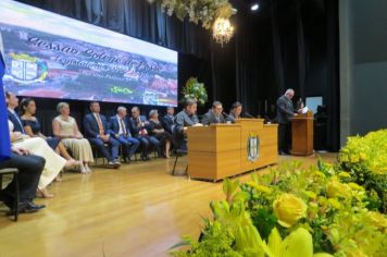 Foto - SOLENIDADE DE POSSE DO PREFEITO, VICE-PREFEITO E VEREADORES E INSTALAÇÃO DA 20ª LEGISLATURA DA CÂMARA MUNICIPAL