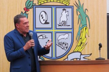 Foto - SESSÃO SOLENE DE ENTREGA DE TÍTULOS DE CIDADÃO 2024 