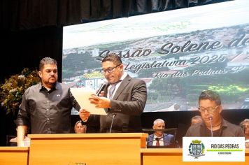 Foto - SOLENIDADE DE POSSE DO PREFEITO, VICE-PREFEITO E VEREADORES E INSTALAÇÃO DA 20ª LEGISLATURA DA CÂMARA MUNICIPAL