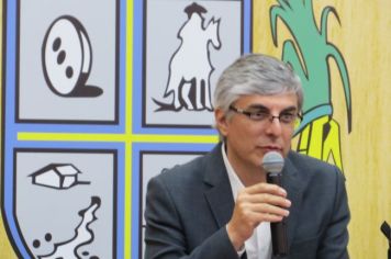 Foto - SESSÃO SOLENE DE ENTREGA DE TÍTULOS DE CIDADÃO 2024 