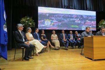 Foto - SOLENIDADE DE POSSE DO PREFEITO, VICE-PREFEITO E VEREADORES E INSTALAÇÃO DA 20ª LEGISLATURA DA CÂMARA MUNICIPAL