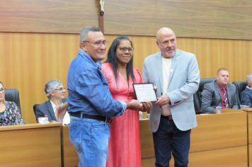 Foto - SESSÃO SOLENE DE ENTREGA DE TÍTULOS DE CIDADÃO 2024 