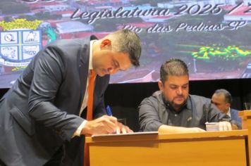 Foto - SOLENIDADE DE POSSE DO PREFEITO, VICE-PREFEITO E VEREADORES E INSTALAÇÃO DA 20ª LEGISLATURA DA CÂMARA MUNICIPAL