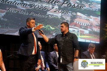Foto - SOLENIDADE DE POSSE DO PREFEITO, VICE-PREFEITO E VEREADORES E INSTALAÇÃO DA 20ª LEGISLATURA DA CÂMARA MUNICIPAL