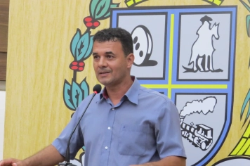 Rosildo pede reparos e melhorias para a Escola CEAD na 26ª sessão da Câmara