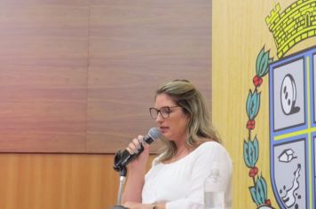 VANESSA PEDIU ADESÃO A PROGRAMA “CASA DA MULHER” E CONQUISTOU VEÍCULO PARA O CONSELHO TUTELAR