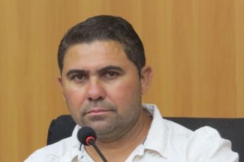 NIVALDO PEDIU OPERAÇÃO TAPA BURACOS NA RODOVIA QUE LIGA RIO DAS PEDRAS A MOMBUCA