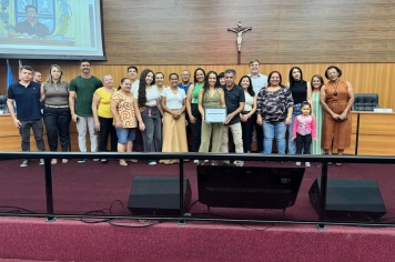 Penatti entrega moção de congratulações a Rosinei Rodrigues  por ser destaque em provas de corrida de rua