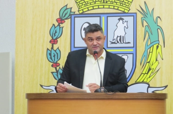 Vereador Jhony do Depósito fez Indicações e utilizou a Tribuna ressaltando necessidade de limpeza de áreas de lazer