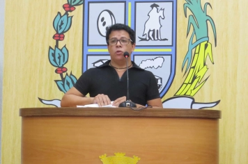 Professor Geraldo reitera pedido para instituição do sistema de aulas em período integral nas escolas públicas municipais