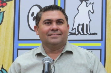Nivaldo do Depósito pede operação tapa buracos para o bairro Massud Coury