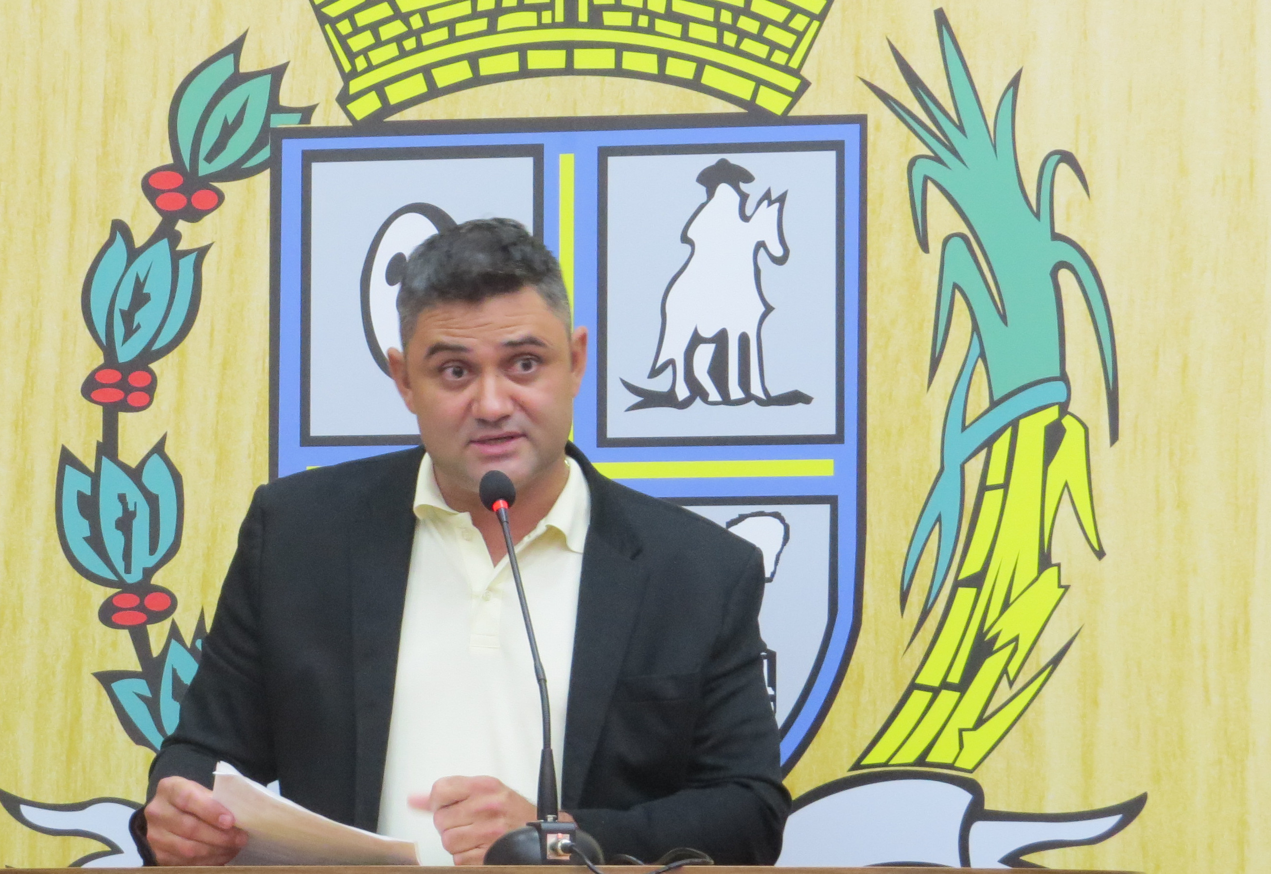 Jhony do Depósito participa da 27a Sessão da Câmara e apresenta indicações de melhorias urbanas