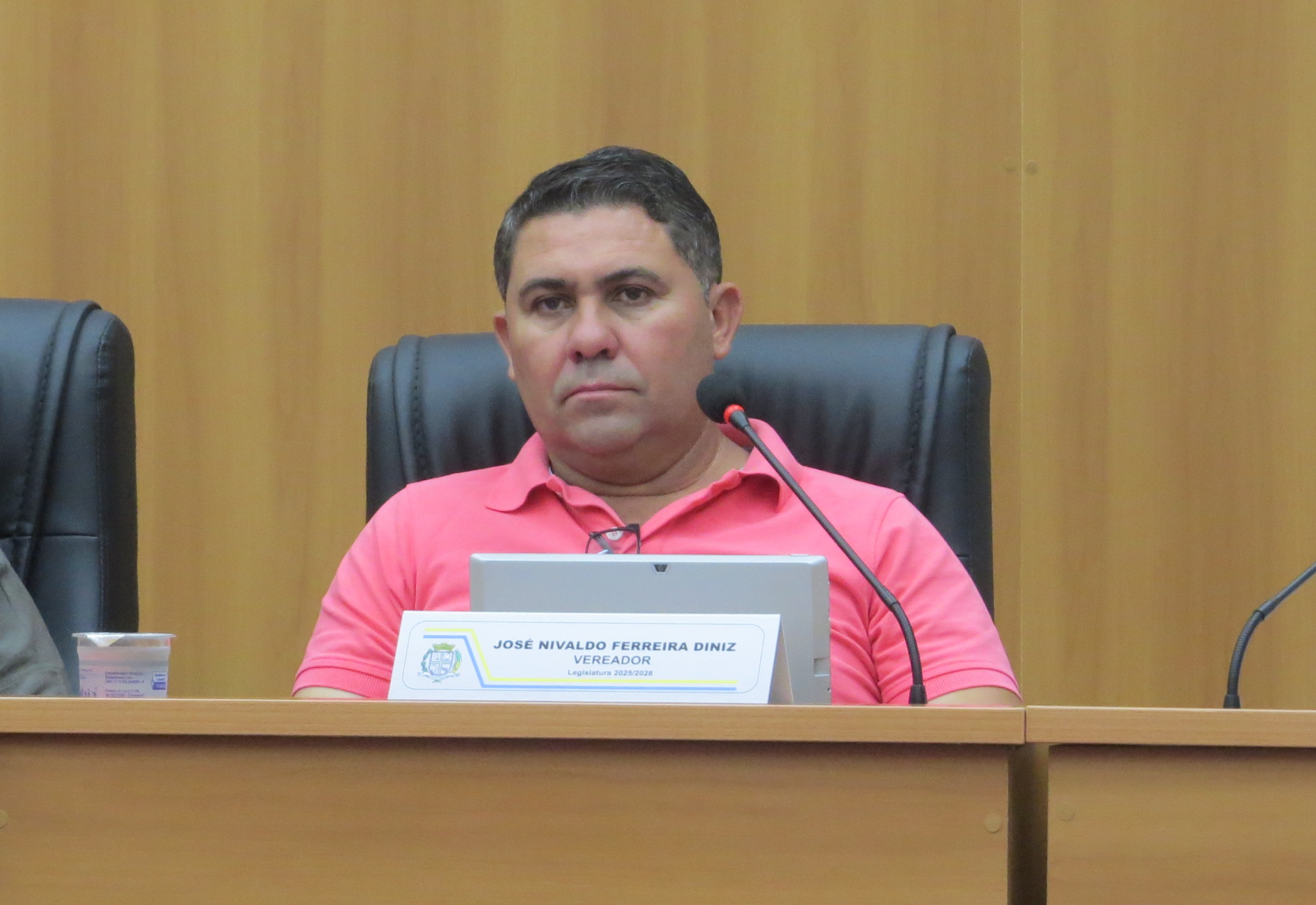 Vereador Nivaldo pediu limpeza em vários bueiros e bocas de lobo na cidade e outros serviços