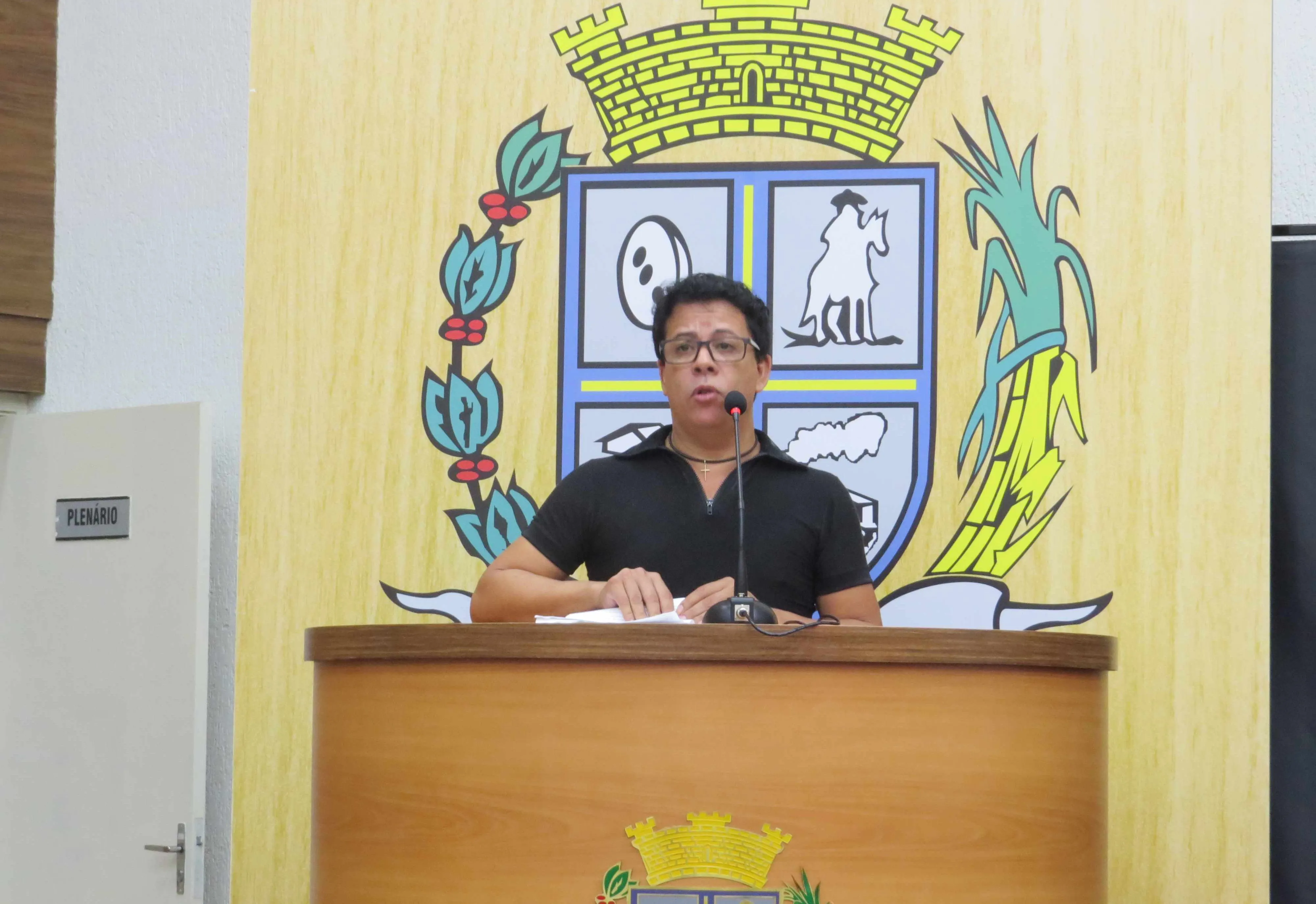 Professor Geraldo sugere implantação de aplicativo para área da saúde no Município 