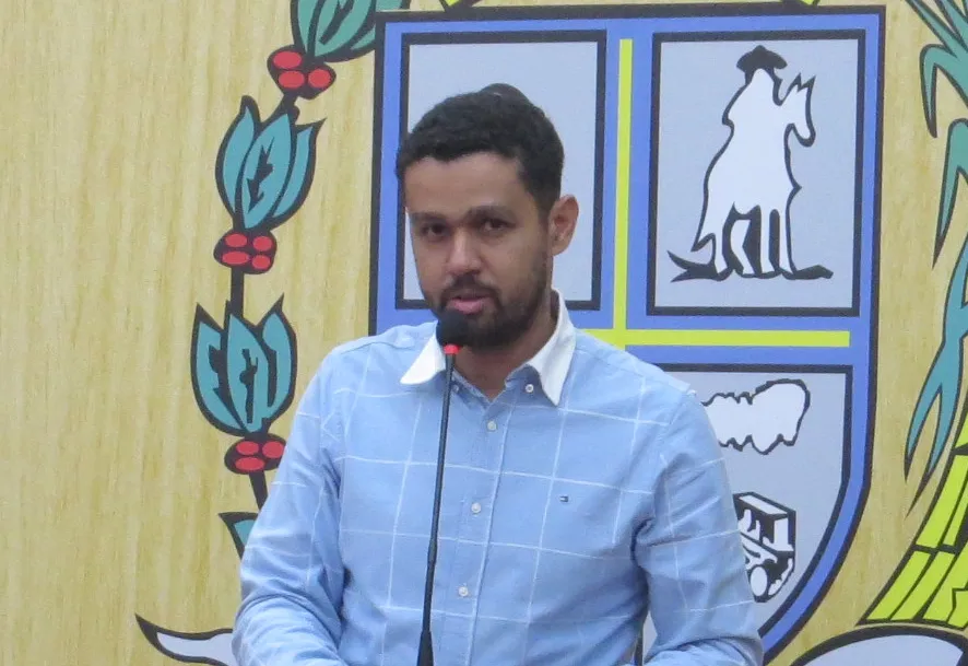 Sóstenes faz Indicações para vários bairros da cidade