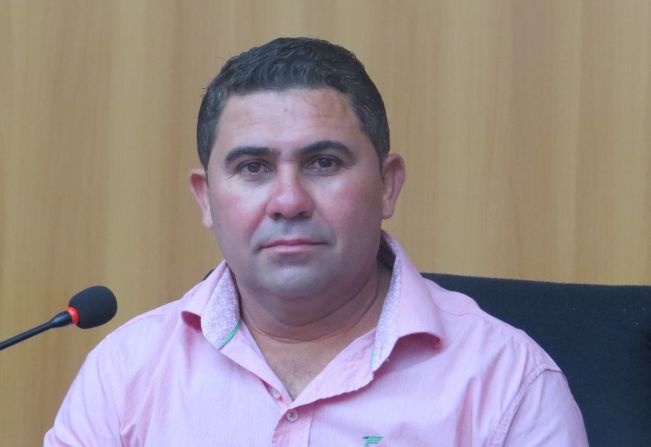 VEJA AS INDICAÇÕES DO VEREADOR NIVALDO NESTA 18ª SESSÃO DA CÂMARA MUNICIPAL